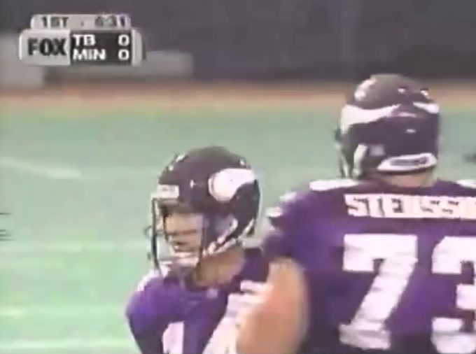 🏈On September 6, 1998 wide receiver Randy Moss made his NFL debut as ...