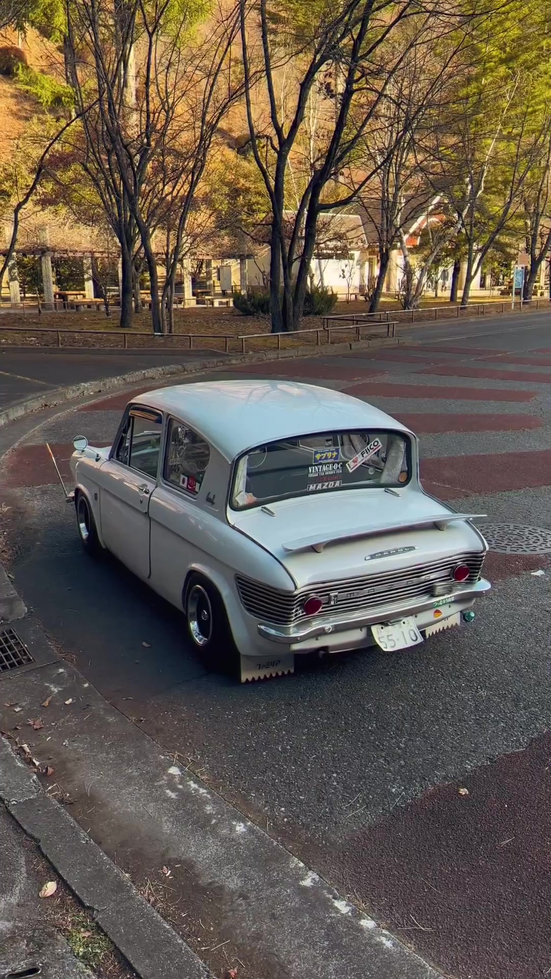 Mazda Carol 360 Deluxe 1962 (?) Mini wheel gang.
