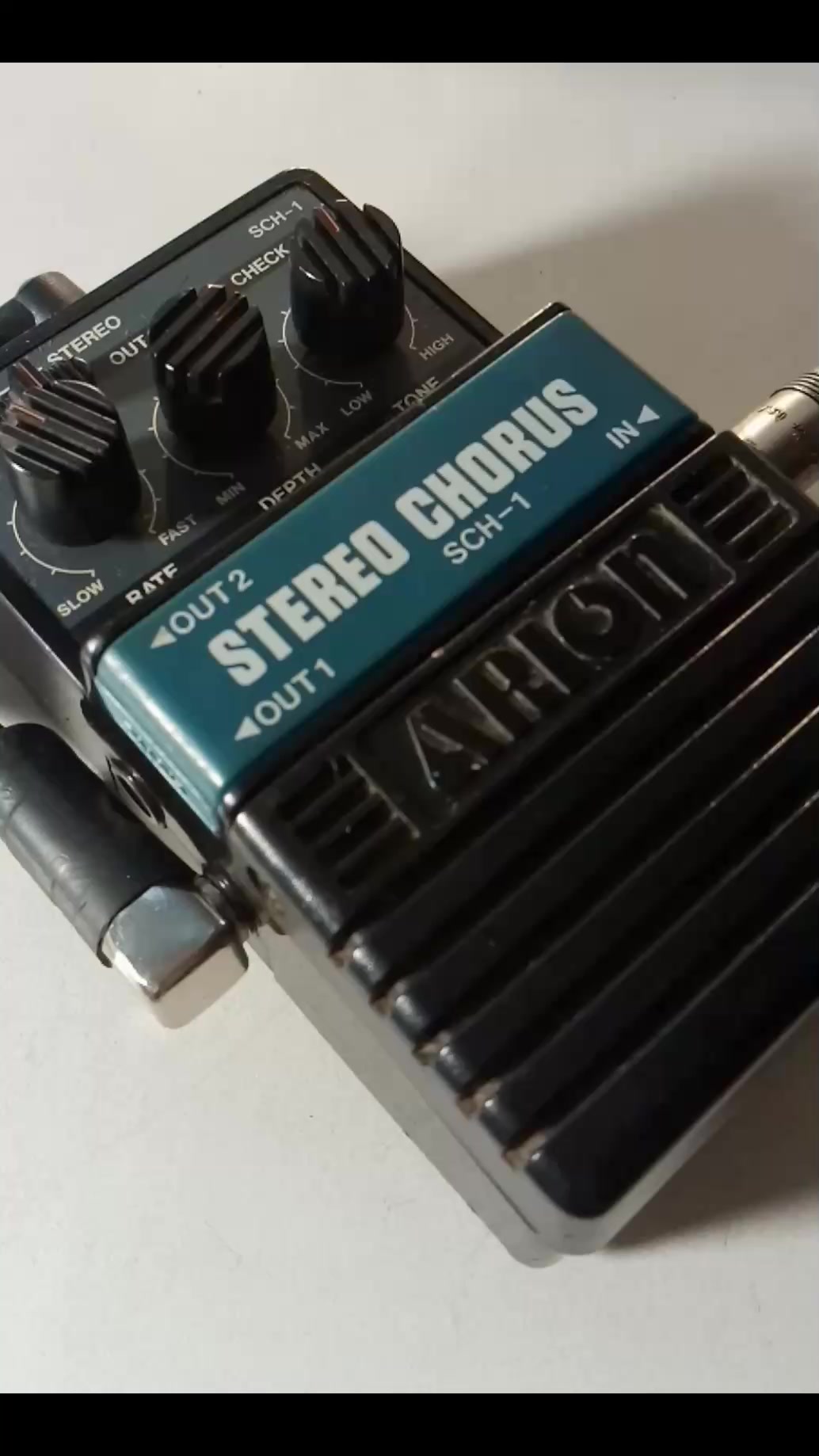 What's the difference between Arion SCH-1 and SCH-Z stereo chorus?
