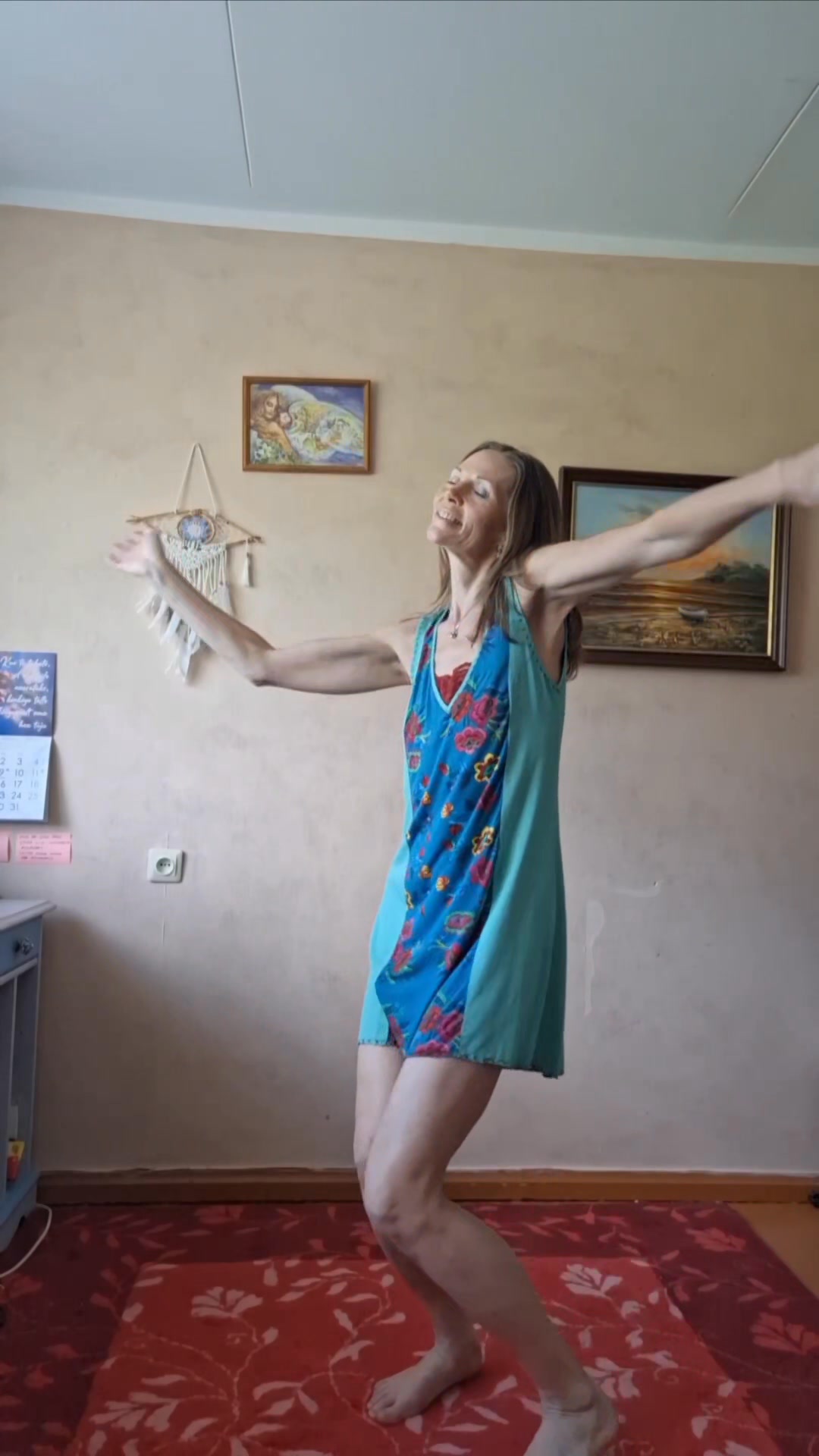 Vahest me naerame ka läbi pisarate, sest iga samm, mille astume ...