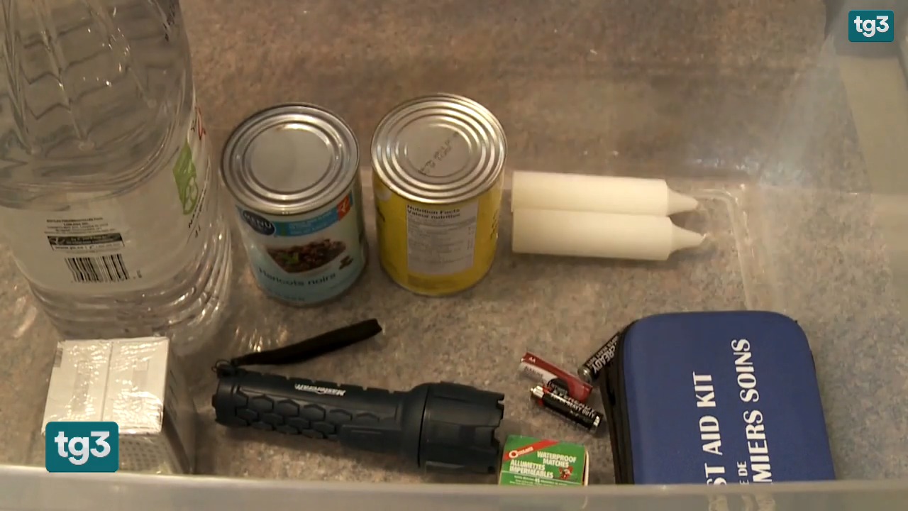 Kit Sopravvivenza 72 Ore – Borsa Emergenza Con Cibo Acqua E Attrezzi
