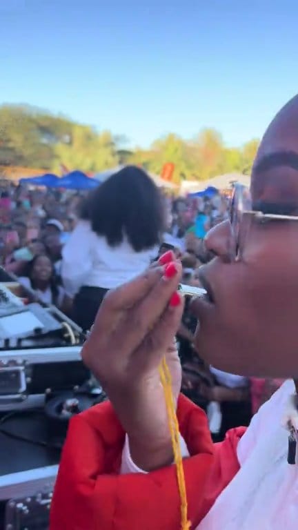 Kharishma X Janesh live performance 🔥🔥🔥 at Lekompo Balcony Mix 6 # ...