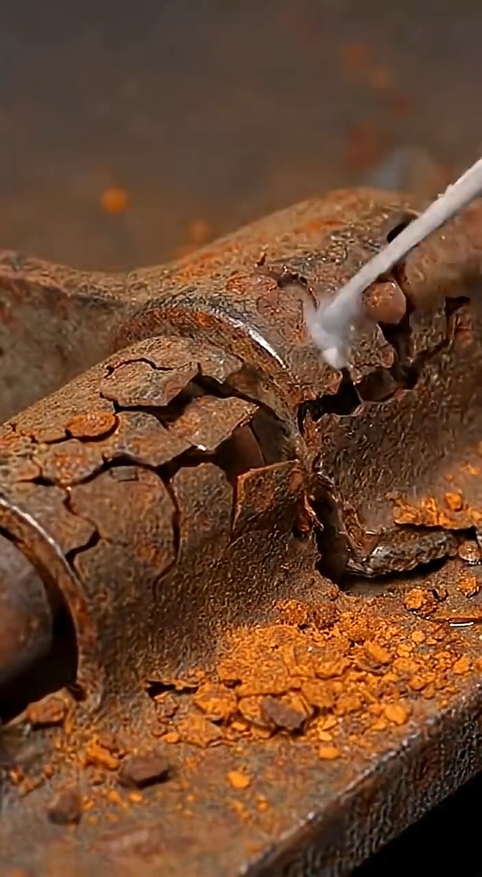 Extreme Rust Removal ASMR 🚪 Seized Door Hinge Finally Moves # ...