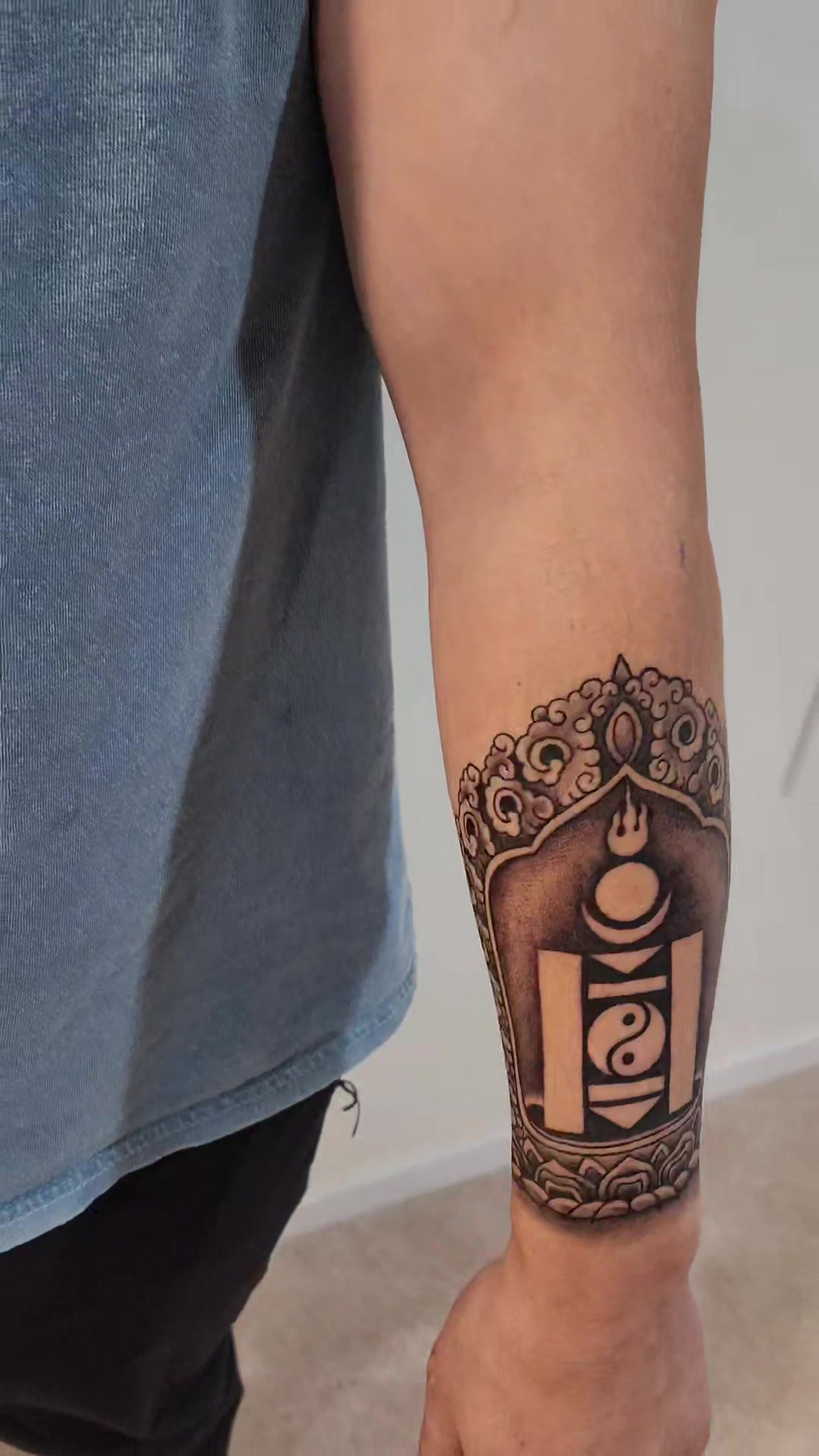 Artist Badral