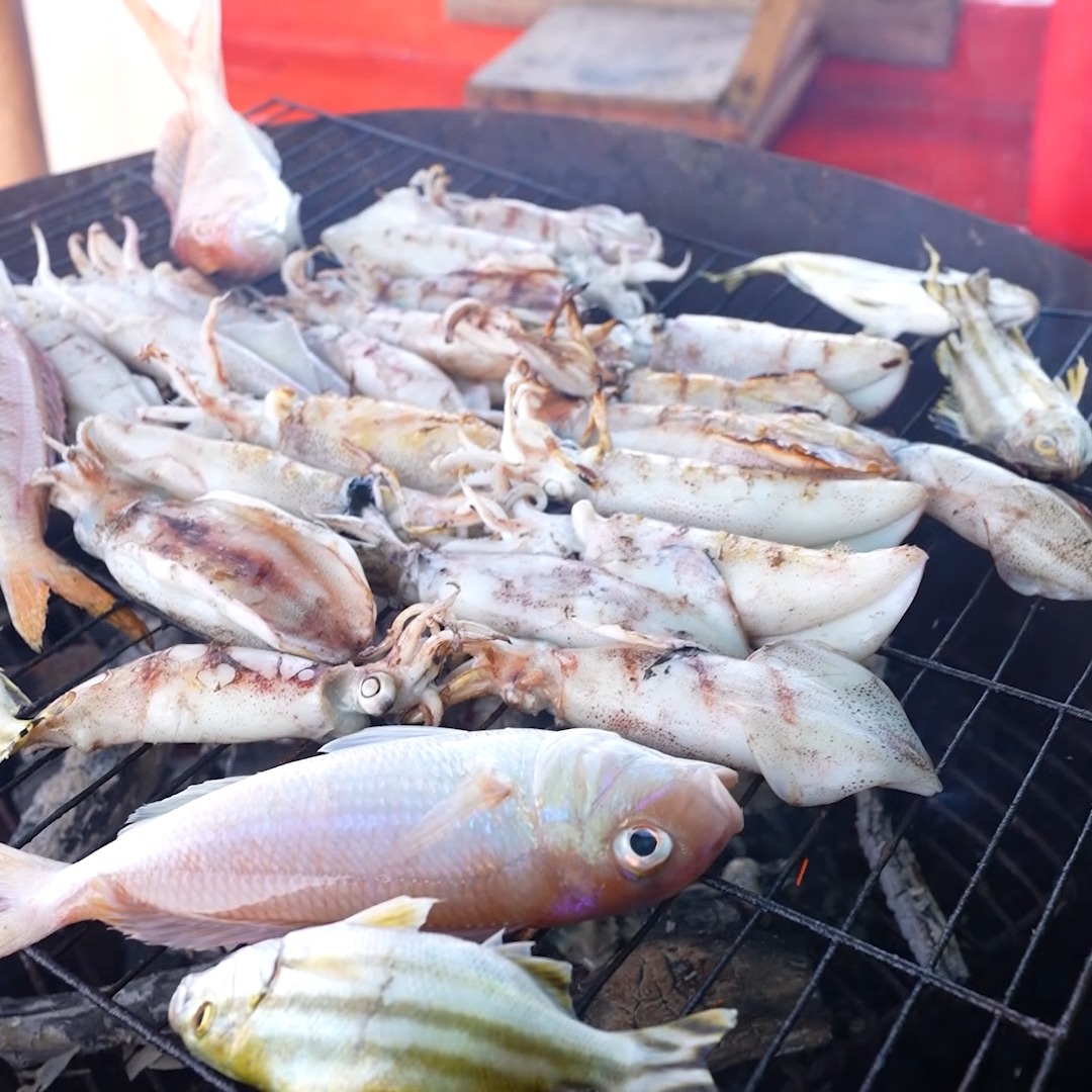 Mực Nướng Giữa Biển Khơi - Ký sự câu biển tập 3 | Săn Bắt Rừng Tràm ...