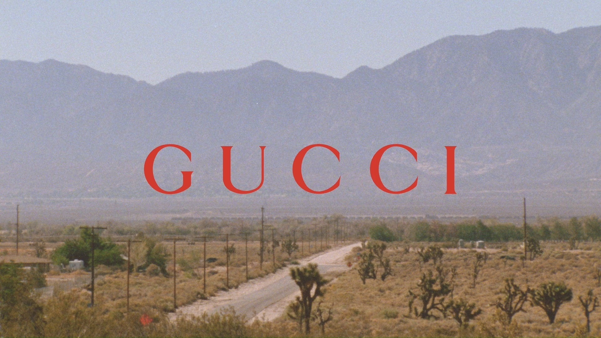 Ni Ni interprets a lonely traveller in the new Gucci Eyewear 