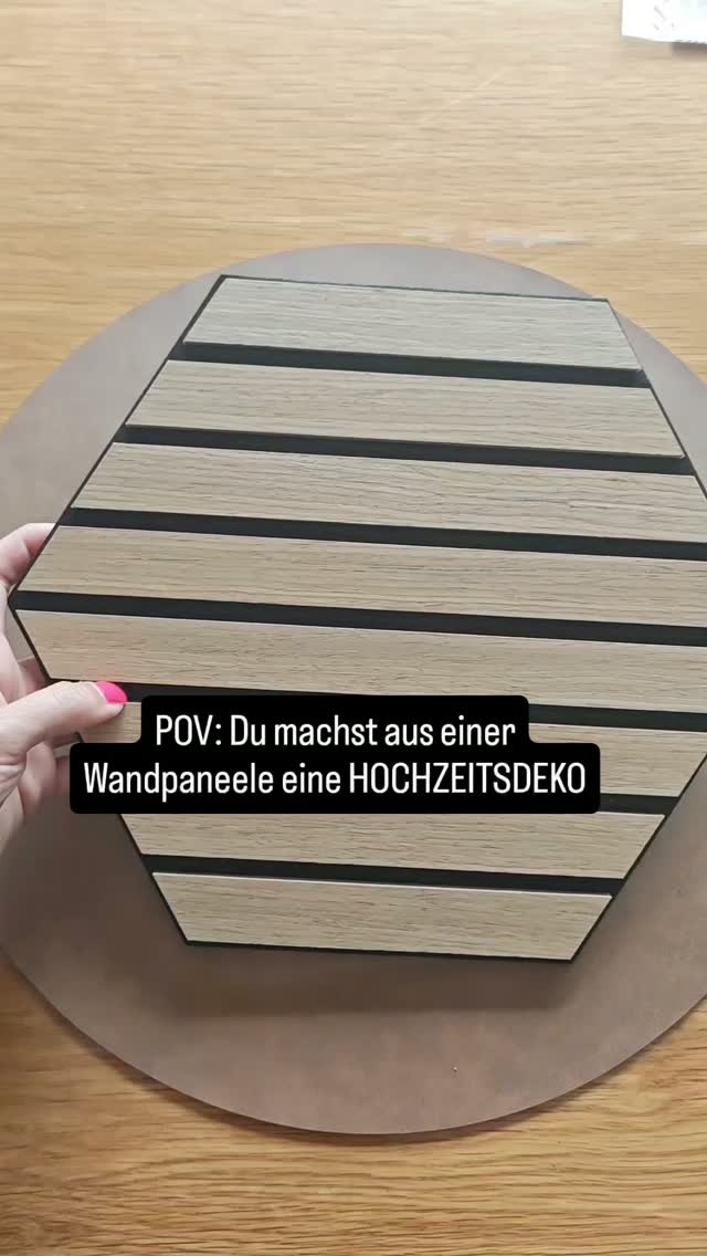 Wie zaubert man aus einer Wandpaneele ein ganz persönliches Geschenk zur Hochzeit? , 👉 Genau so 🤭, Ich habe bei @actionosterreich @action.deutschland diese coolen Holzpaneelen gekauft und musste