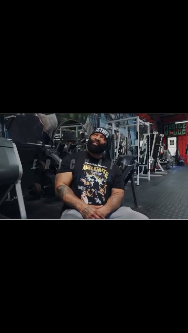 REMEMBER THE TIME WHEN I WAS ASKED “DO YOU SKIP LEG DAY?” #fuckyocalfs ...