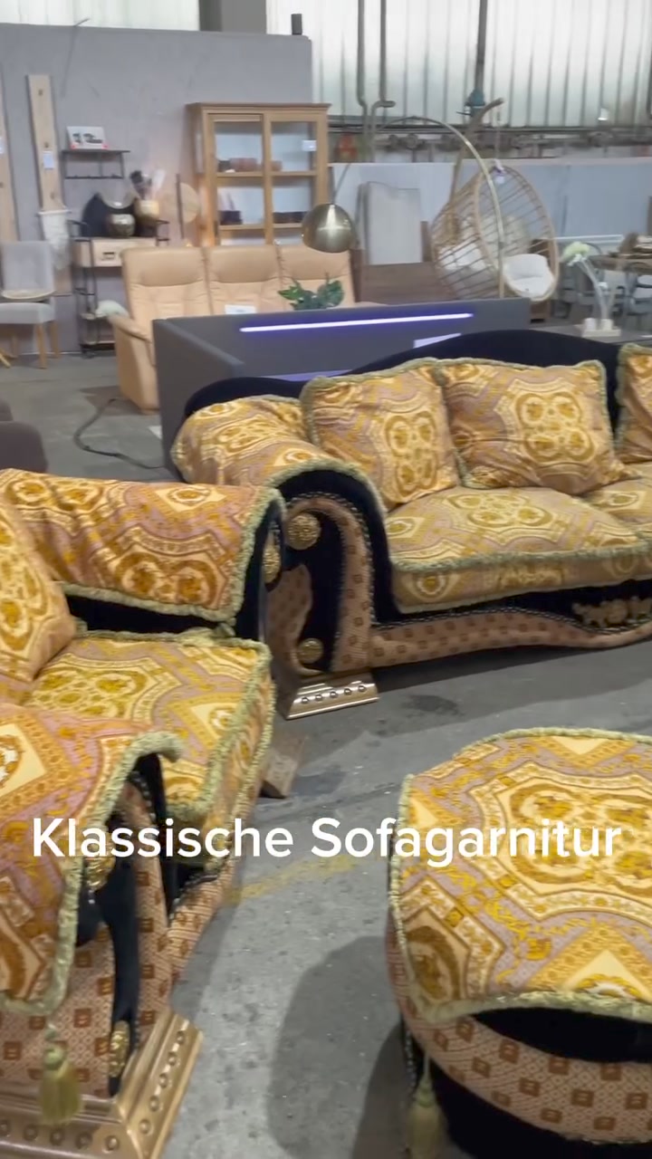 Pompös!!! , Dieses gebrauchte, aber gut erhaltene Sofa ist wahrhaftig ein Hingucker!, Für all' die, die ein Statement setzen wollen. 😍, #gebraucht #möbel #brandenburg #berlin #branne