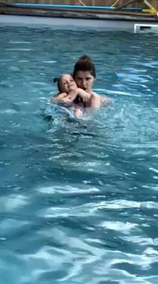 Au Fil De L Eau Piscine Privee Farciennes Bravo Marie Bebenageur Facebook