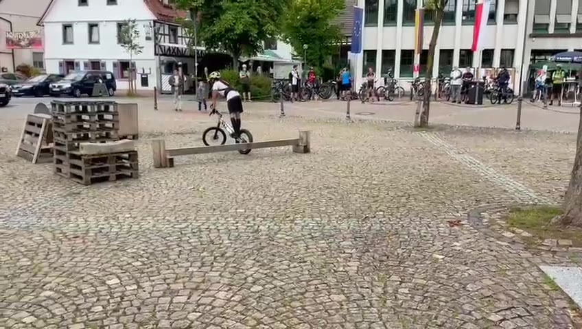 arcade machine pedal Modern Racer motorcycle racing gear The RageQuit Distortion combines Mülleimer mit Pedal Belisse Herstellernummer:blog82710835