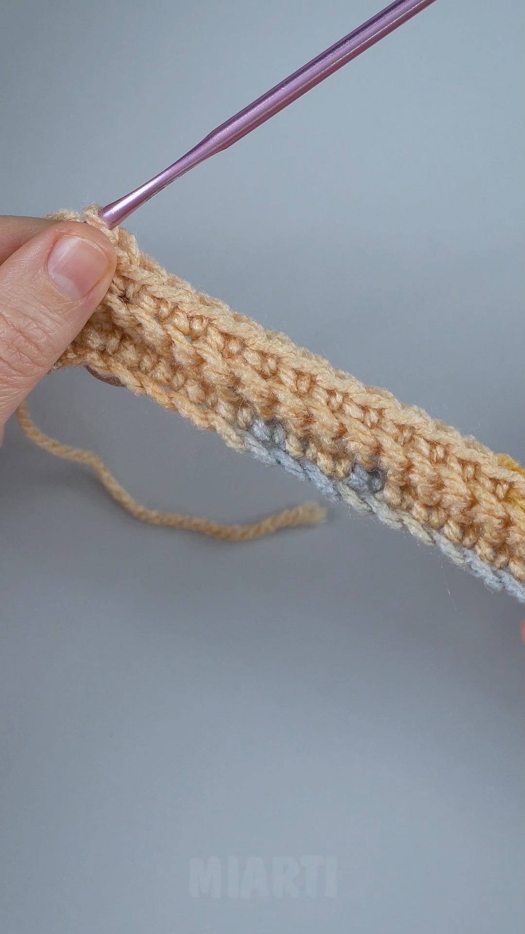 The simplest knitted snood/collar - great idea!