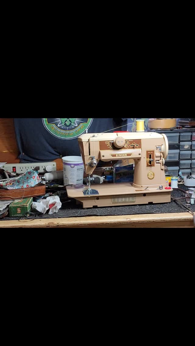 Here's how to use a Singer 401A #Singer #sewing machine #401A #how to # ...