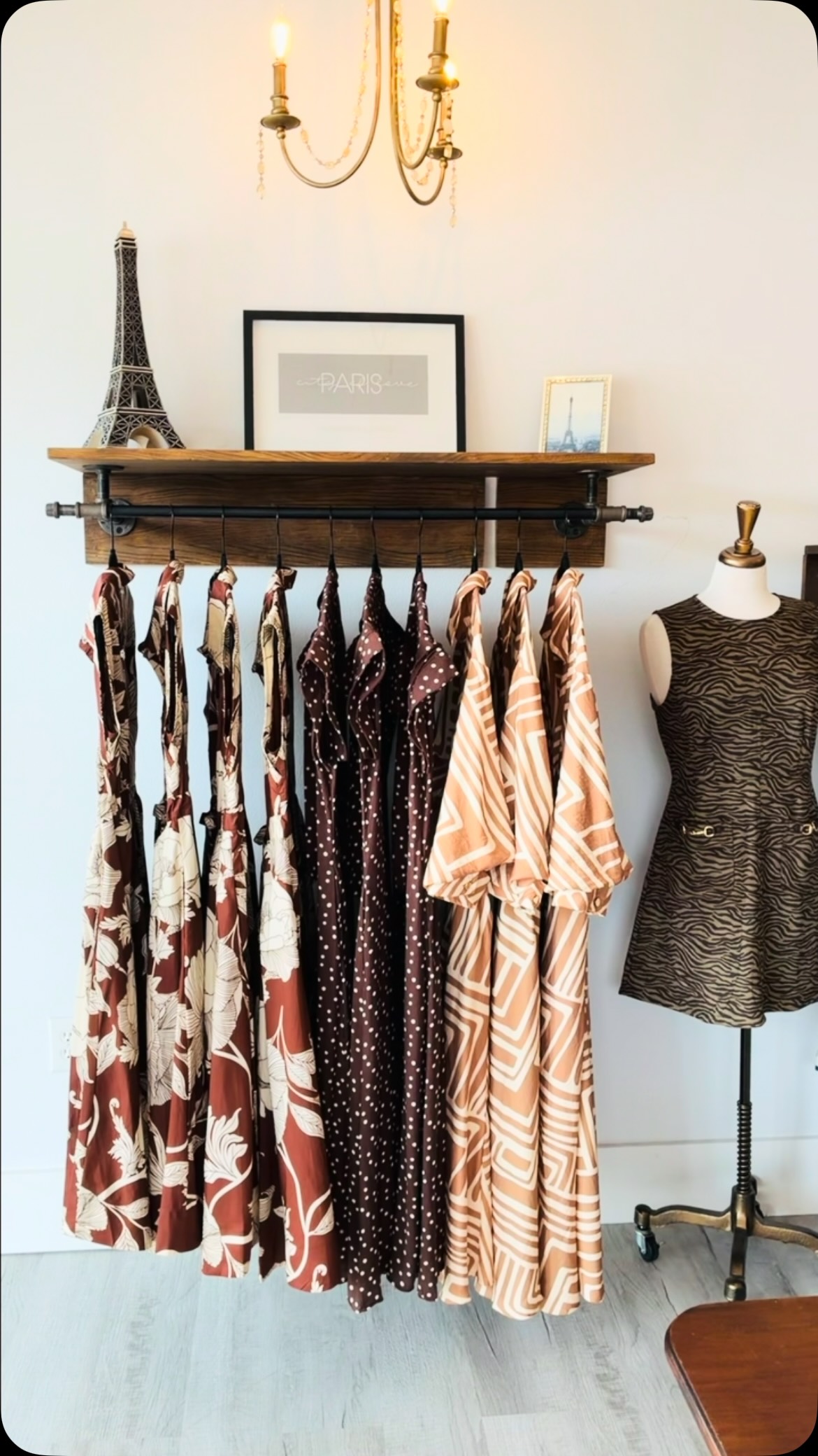 dress boutiques myrtle beach This is so chic and could be on a cover of Vogue!! #alleyannesboutique #myrtlebeachsc #myrtlebeach #trendydress #boutique Geometric print long balloon sleeve midi dress with a V-neck and Our Floral Print Shirred girl Collection:Yacht Club - White