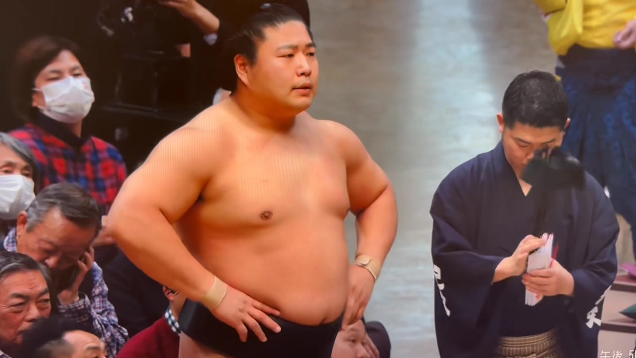 初場所 10日目 若元春 vs 宇良 | SUMO (大相撲）