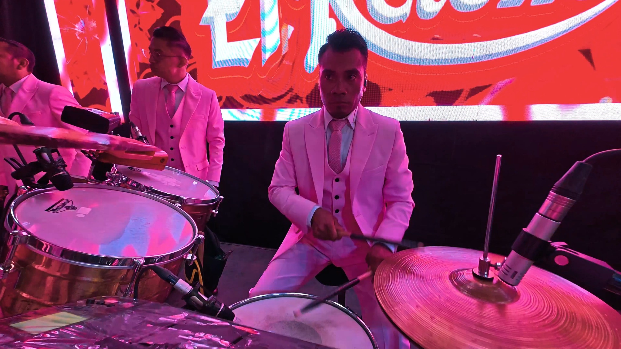 lomejordelomejor-regalo-de-dios-armando-y-su-banda-el-retoke-m-ralo