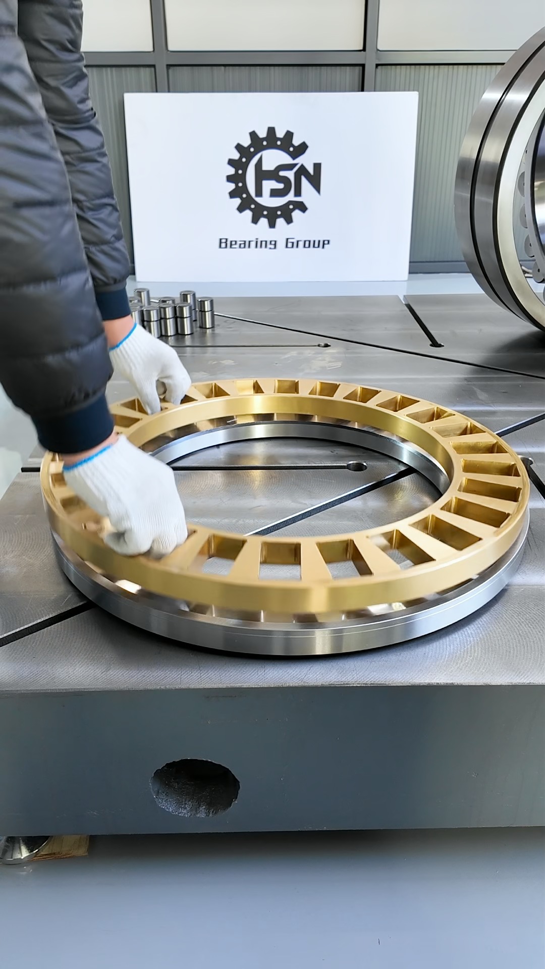 🔩⚙️ Thrust Cylindrical Roller Bearing Installation Process Precision ...