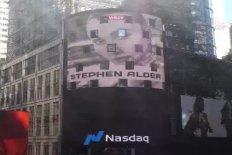 Jenny Holzer's 'Truisms' in Times Square