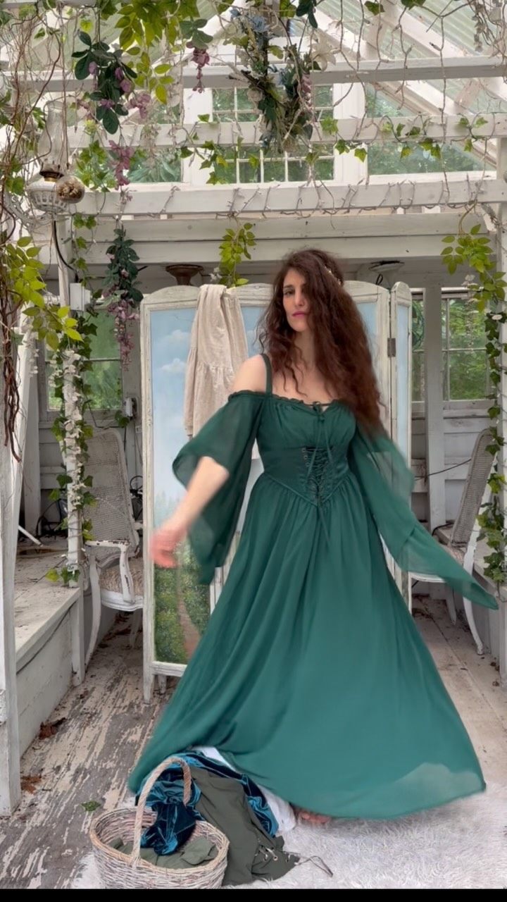 green ren faire dress Why can’t we always like warrior princesses? Some might think this is a costume company. But I’m actually going to proudly wear these dresses outside season. This is going to be a fun HIDE2026