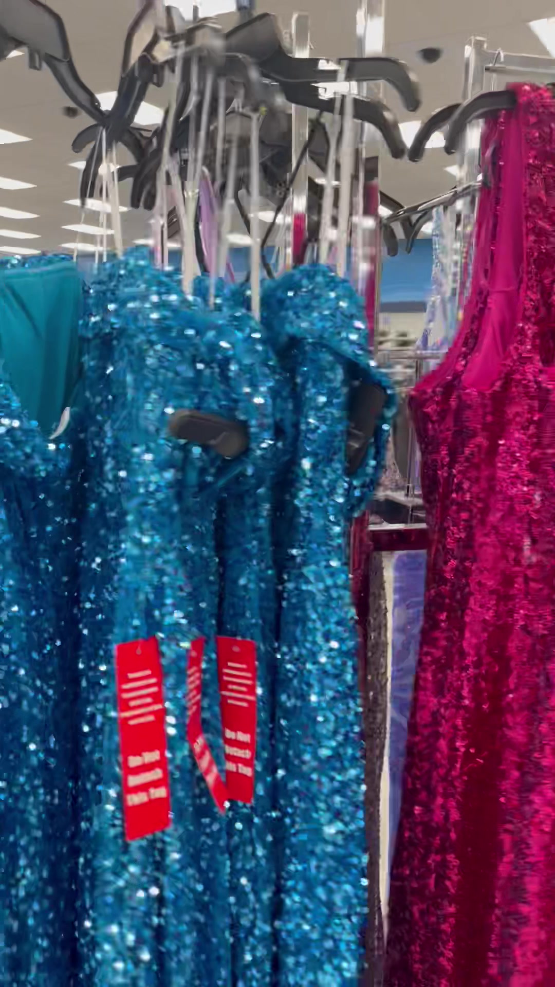 Did you know Ross has gorgeous prom dresses at amazing prices?!​🤩