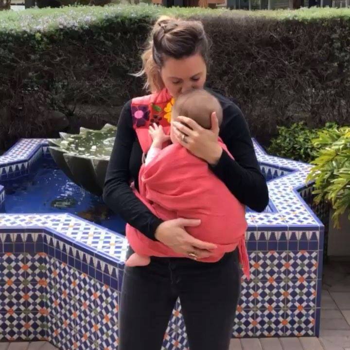 Happy Friday to everyone from lola_mylove_ 🎼💕 New baby slings made