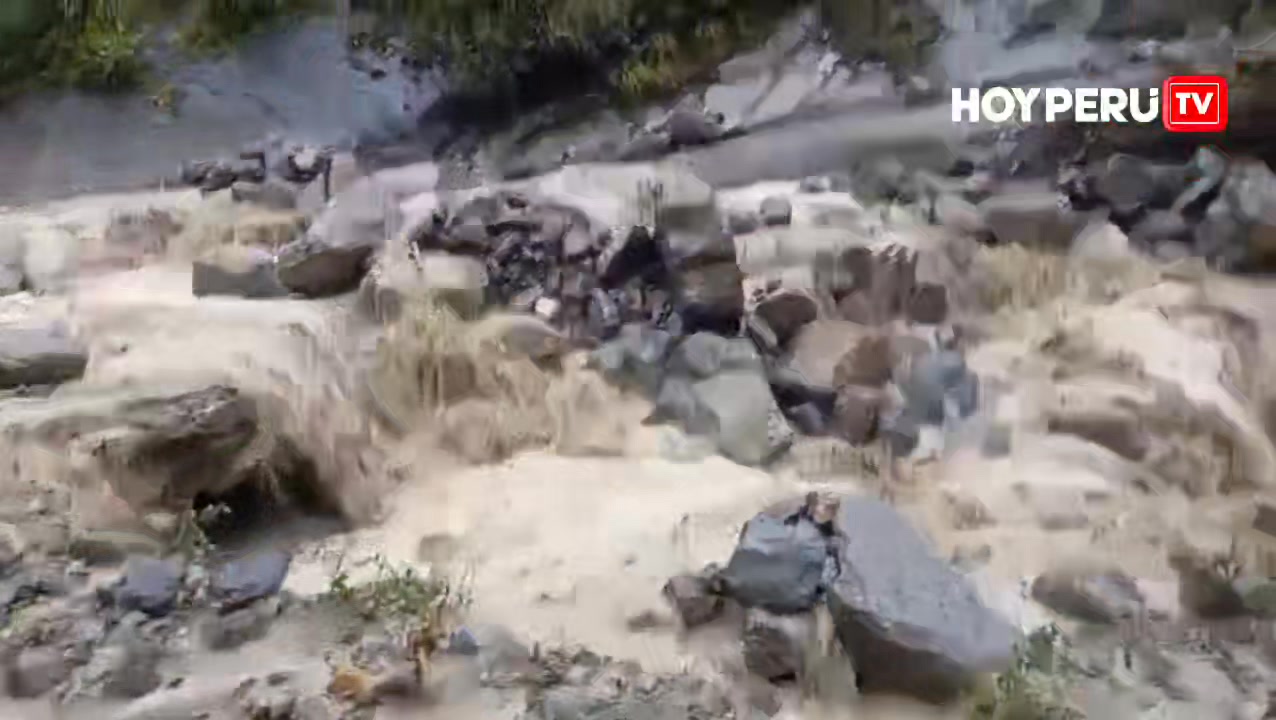 🚨Quebrada activada afecta carretera La Ramada – San Luis de Lucma en ...