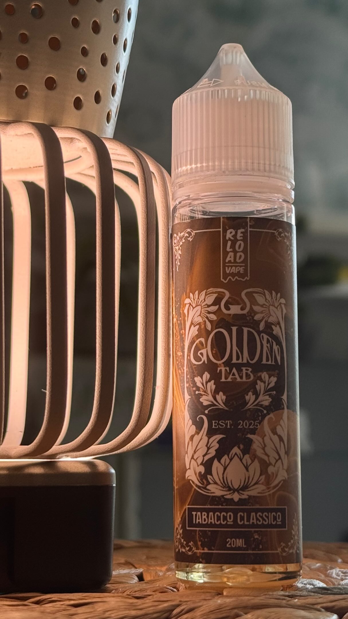 golden tobacco vape juice 🔞🔞🔥 Reload Tab Tabacco Classico - Vape Shot - 20 ml 🔥🔞🔞⚓️ The Reload Vape Golden Tab Tabacco Classico - Vape Shot (20 ml) is a concentrated scent made in Italy. It c HBS technology geek vape box mod Flavor:ALOE GRAPE / ALOE WATERMELON