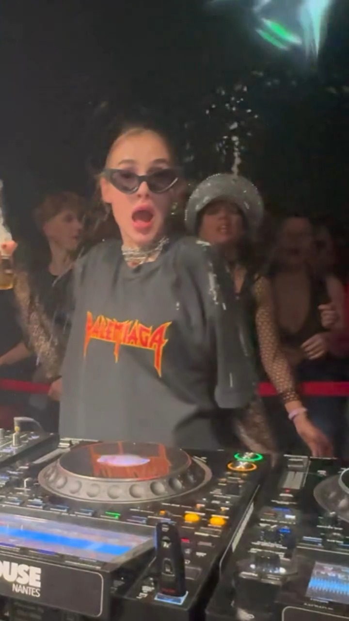 What a random moment for a DJ to experience 😮 🎥: Stella Bossi/TT | We ...