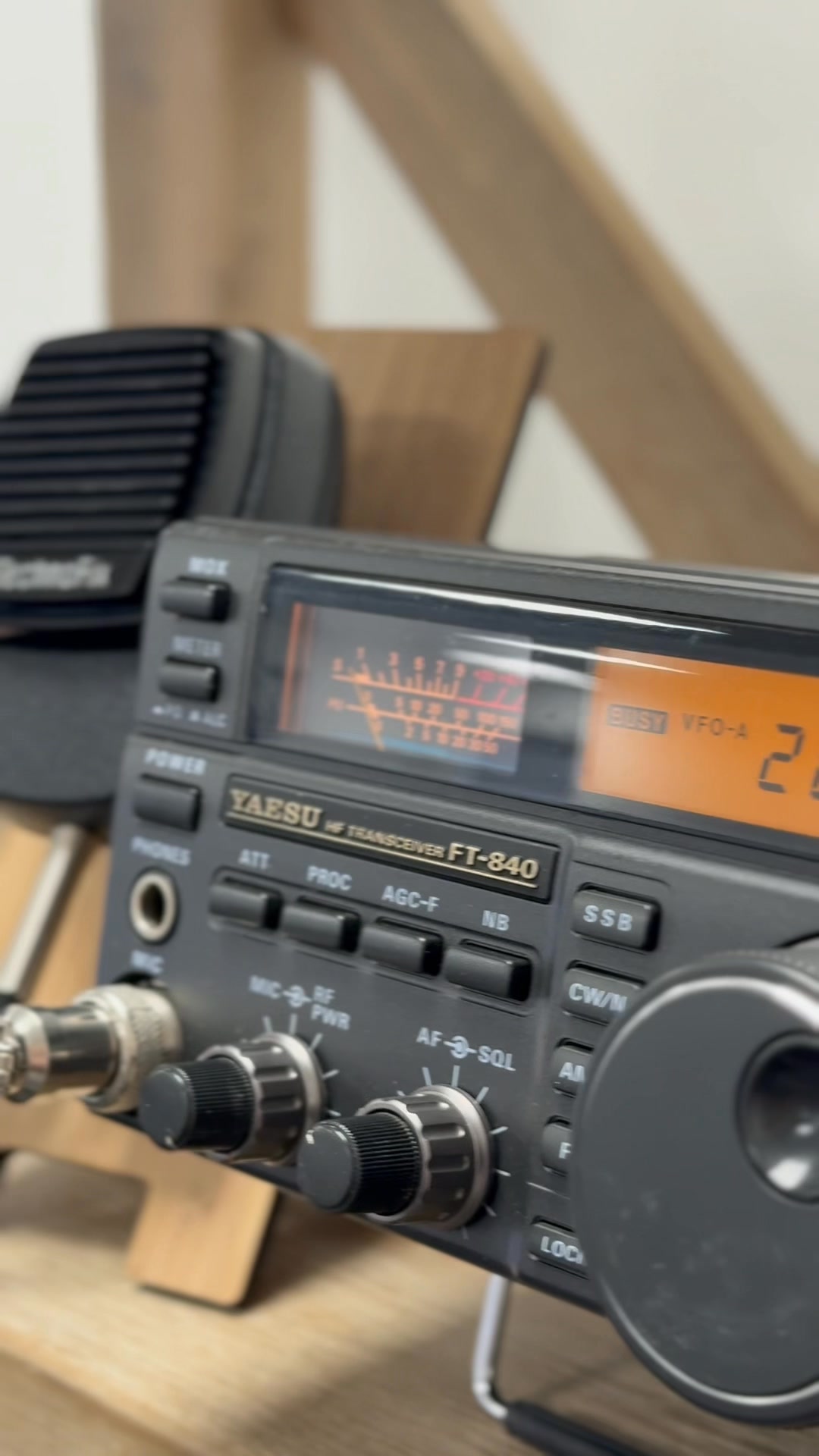 Yaesu 757GX or Yaesu 840 for HF Radio?