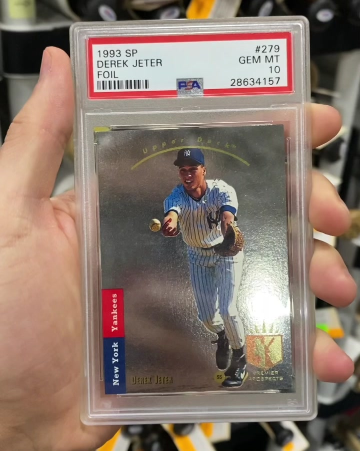 The BEST Derek Jeter Card EVER 🏆 // 📹: @kengoldin // Lot 7