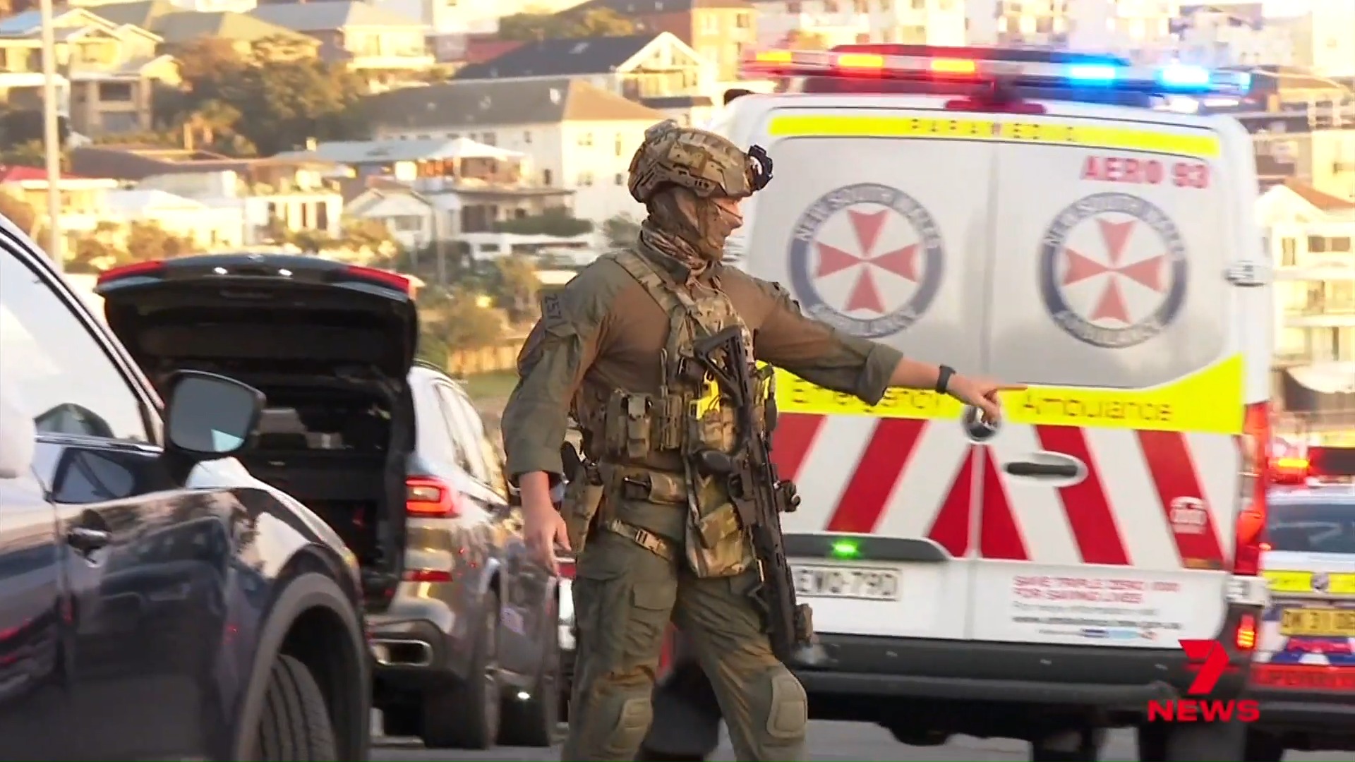 Police deployed in force at Cronulla Beach to prevent planned revenge ...