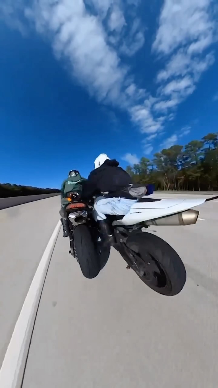 #bikes #motorbike #wheelie @cbr.mac the rider | Amir | Facebook