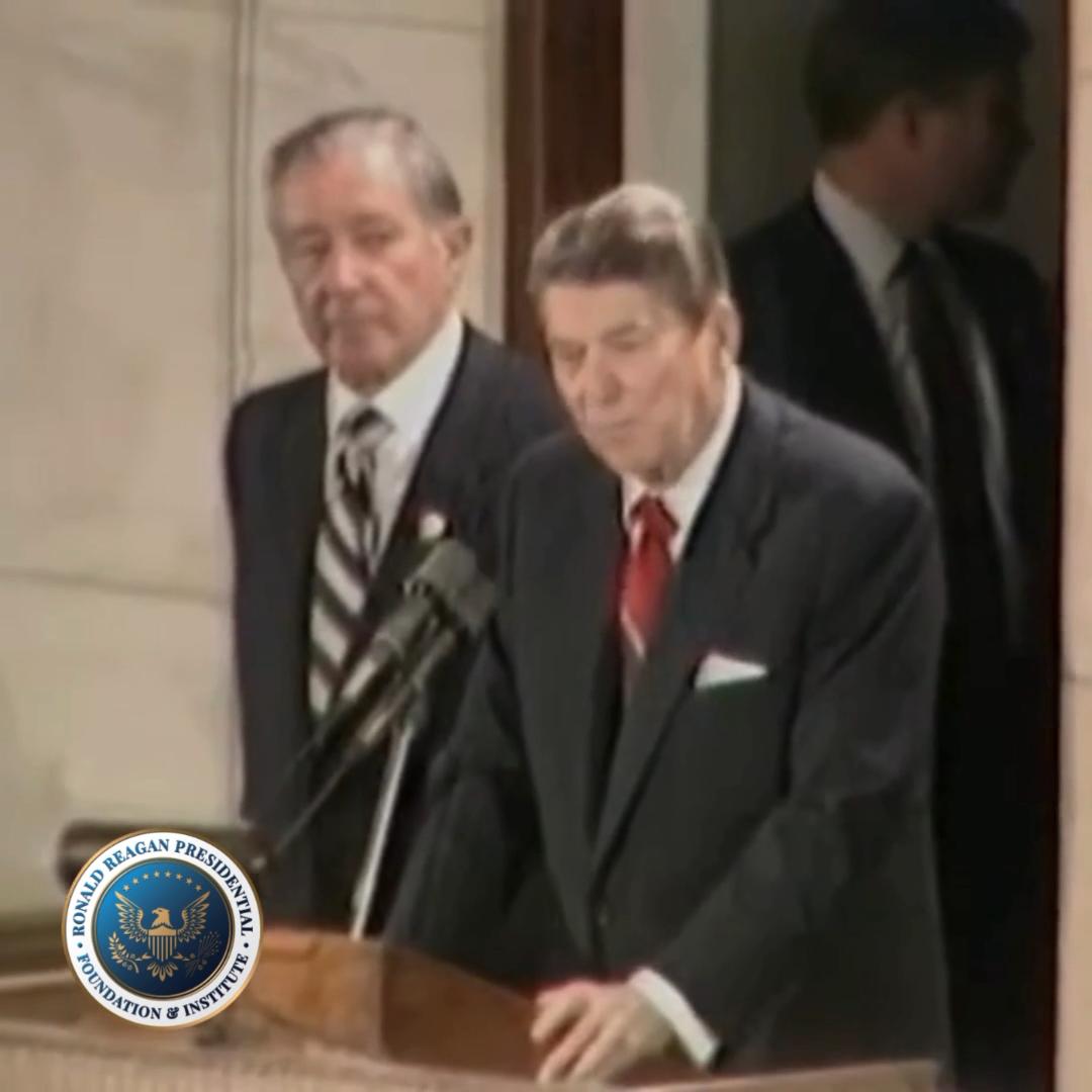 ビジネス・経済 Economic Report of the President 1985 本 Economic