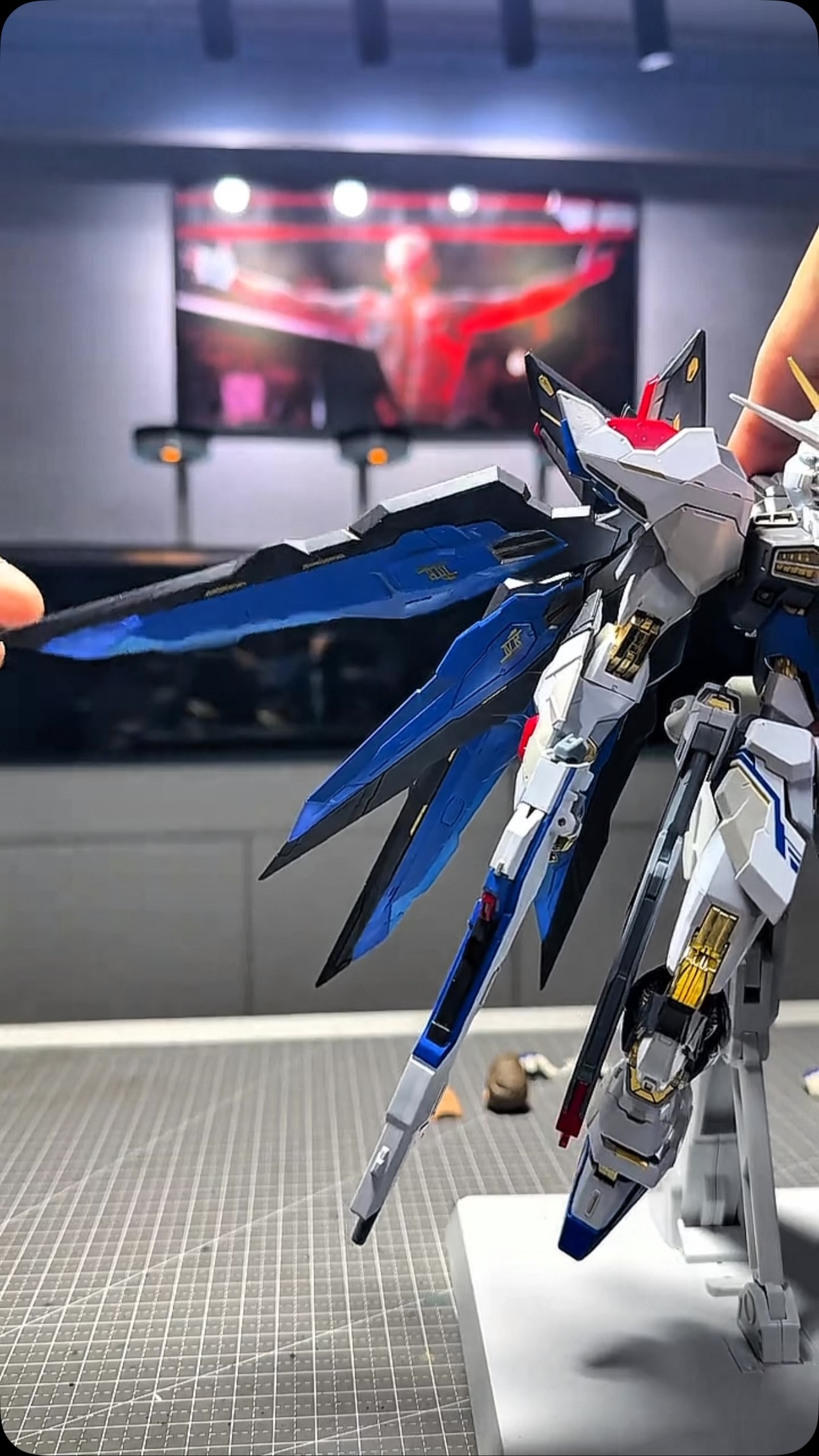 COLLECTORS🔥 MECHA MEETS METAL! 🔥 Check out this incredible