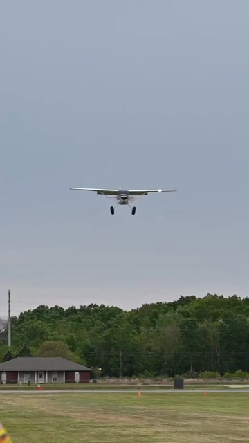 Shawn Johnson in the Cessna 170b landing at Swampstol-GF7cfsQx_QI ...