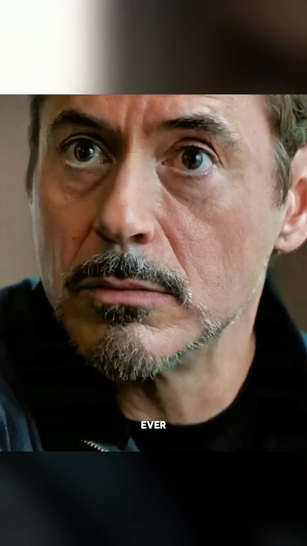 iron man breaking out of the helmet MC-038 Avengers: Endgame Master Craft Battle-Damaged Mark50 grade replica. Iron Man Flips into His