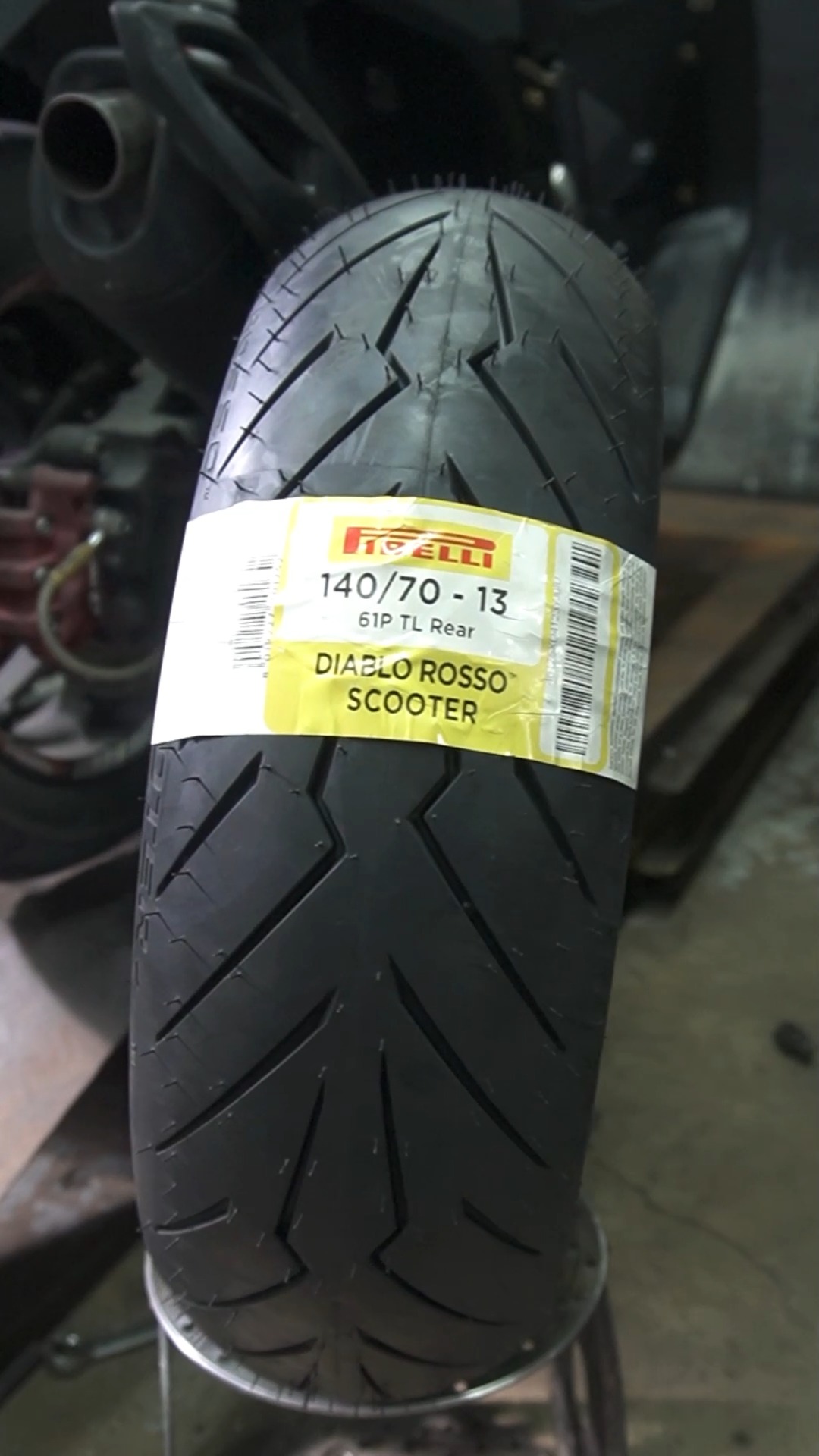 Pirelli Diablo Rosso Scooter Tire on Yamaha Xmax Rear 150/70-14