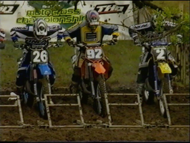 Wakes Colne 2001 footage from the 125 British Championship