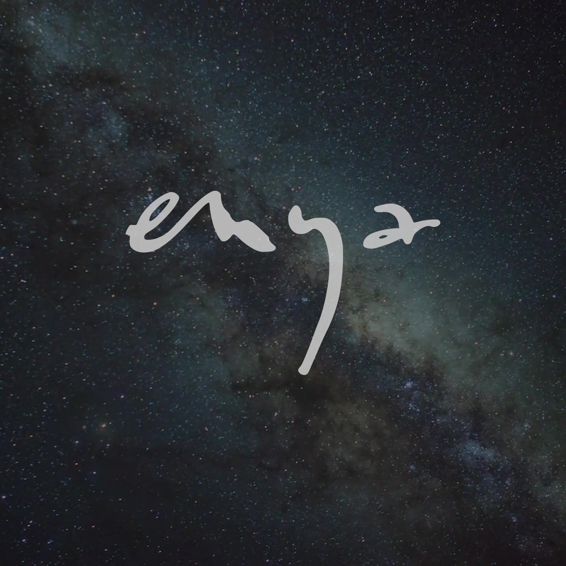 Enya】 エンヤのアンビエントな雰囲気漂う楽曲を集めた 