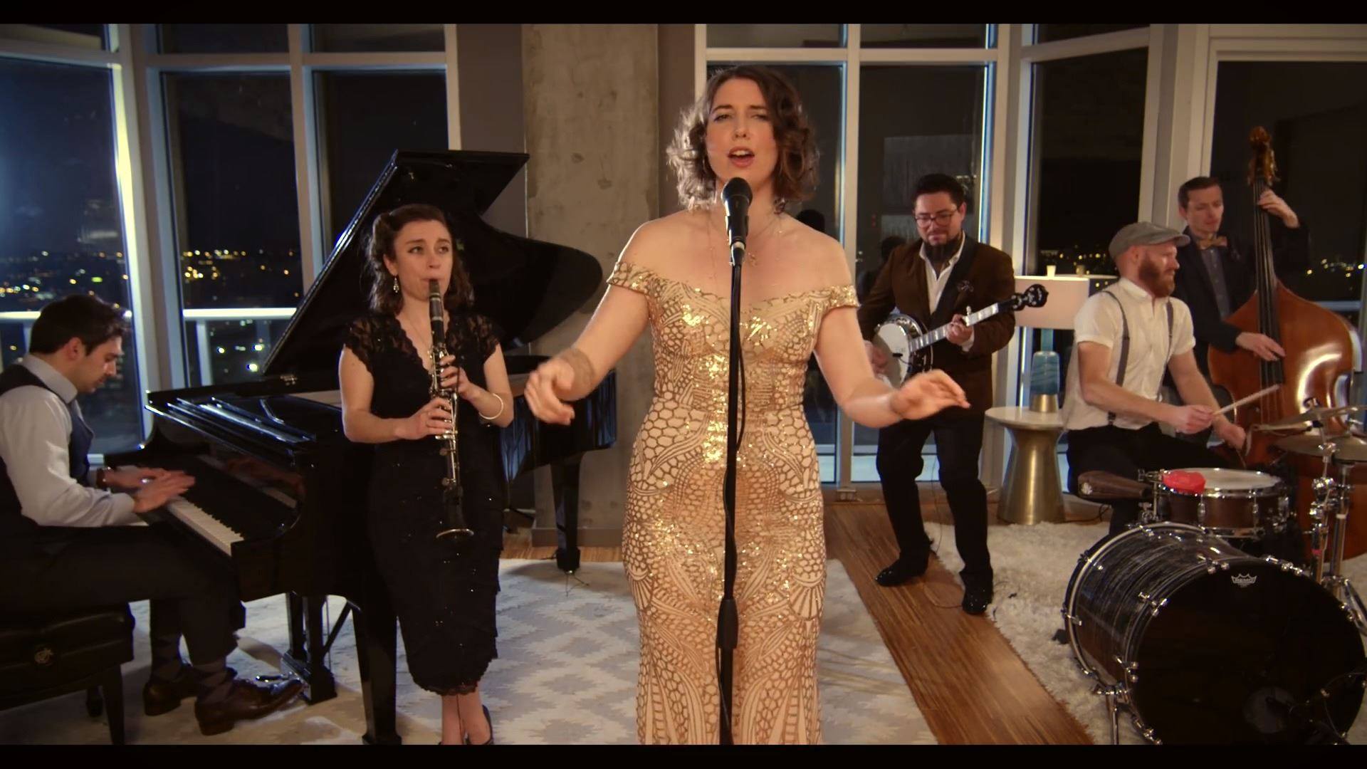 Having a lazy Sunday? Sit back and chill with our traditional jazz