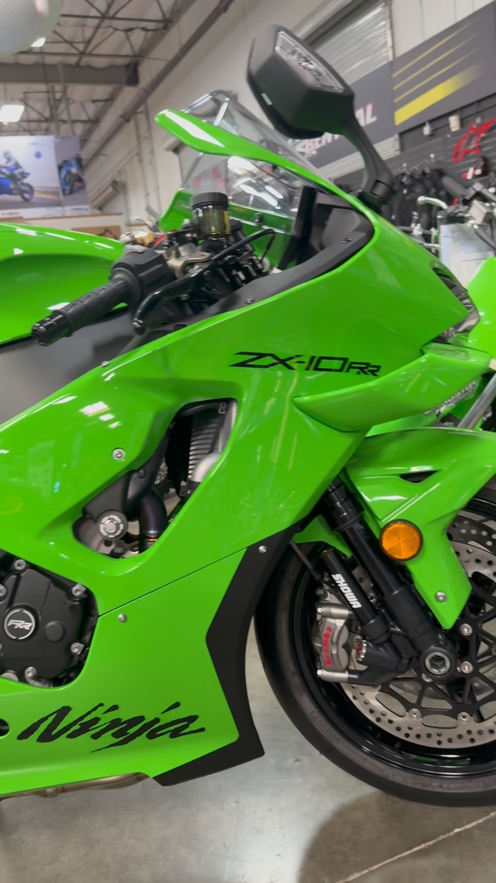🏍️ Kawasaki ZX-4RR: Small Displacement, Big Attitude 💚 Meet the