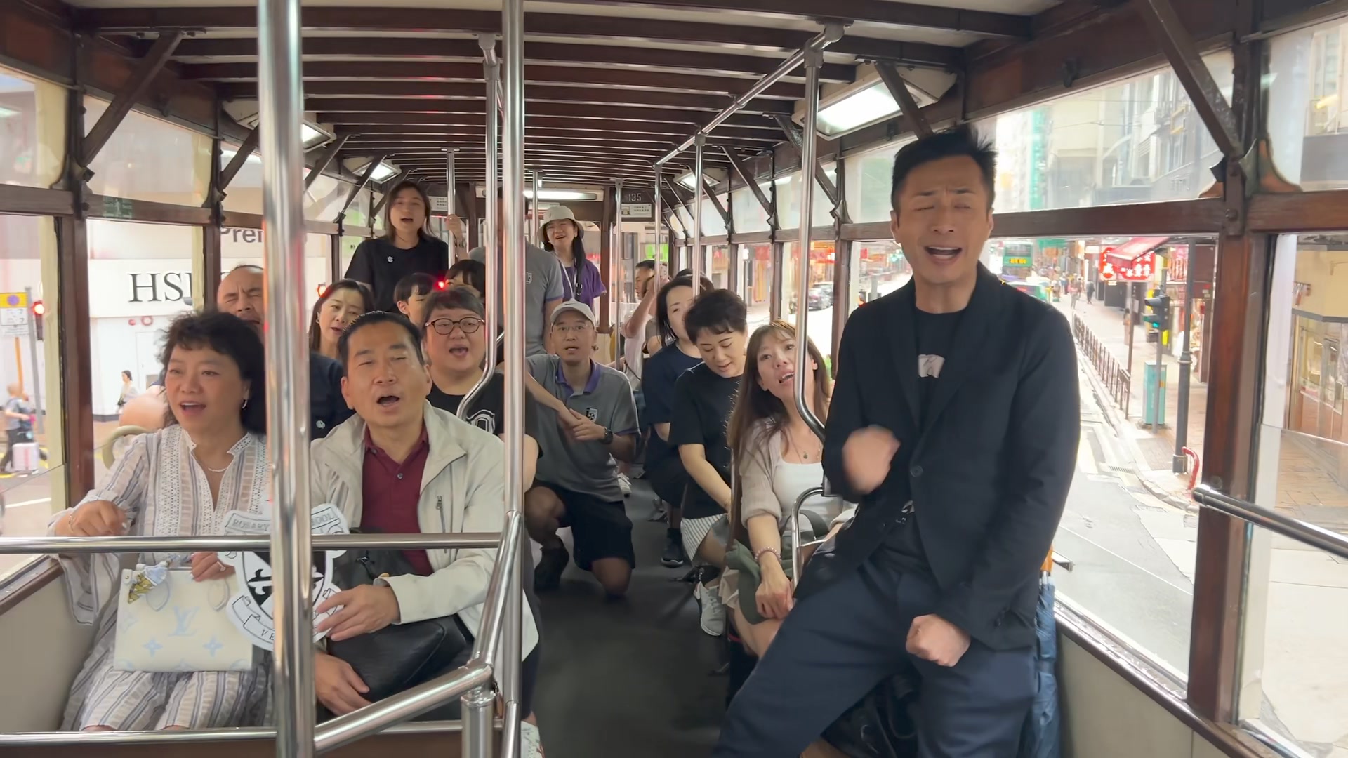 邦楽 ROSARYHILL ashdown Singing school song on the Rosaryhill School Tram | RHS Old