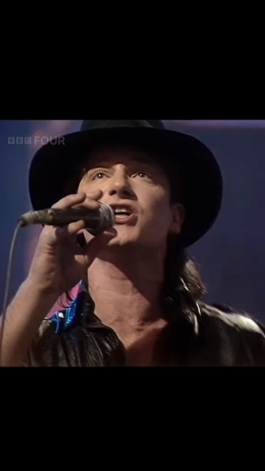 Two Hearts Beat as One - U2 ( War ) 1983