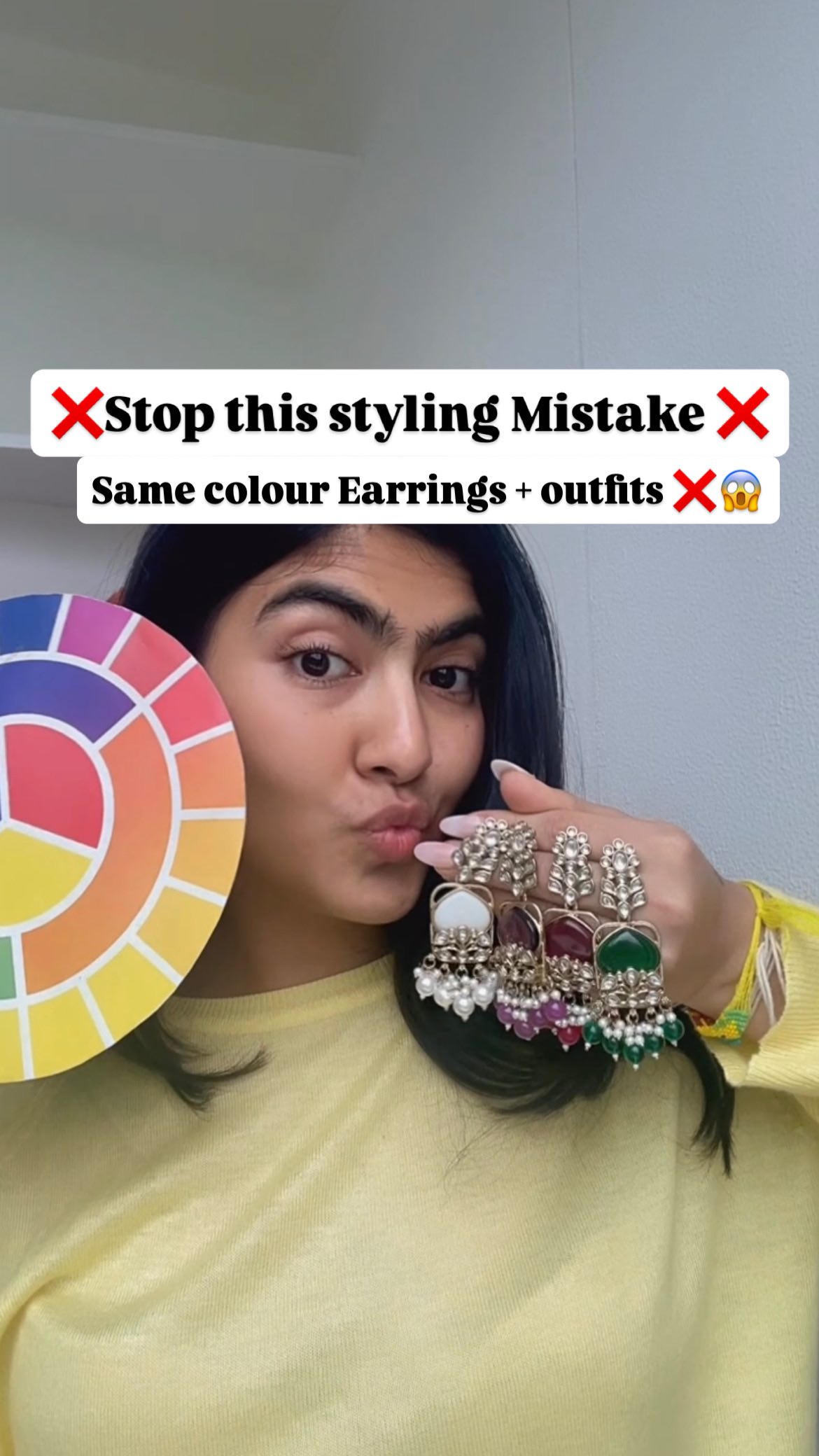 dark green dress earrings combination 🚫 Styling Mistake Alert 🚫, Wearing same colour with same colour outfit can make your look too matchy-matchy 😱 Instead, mix & match with contrast colours to look chic, bold & stylish ✨, ✅ earrings for green dress