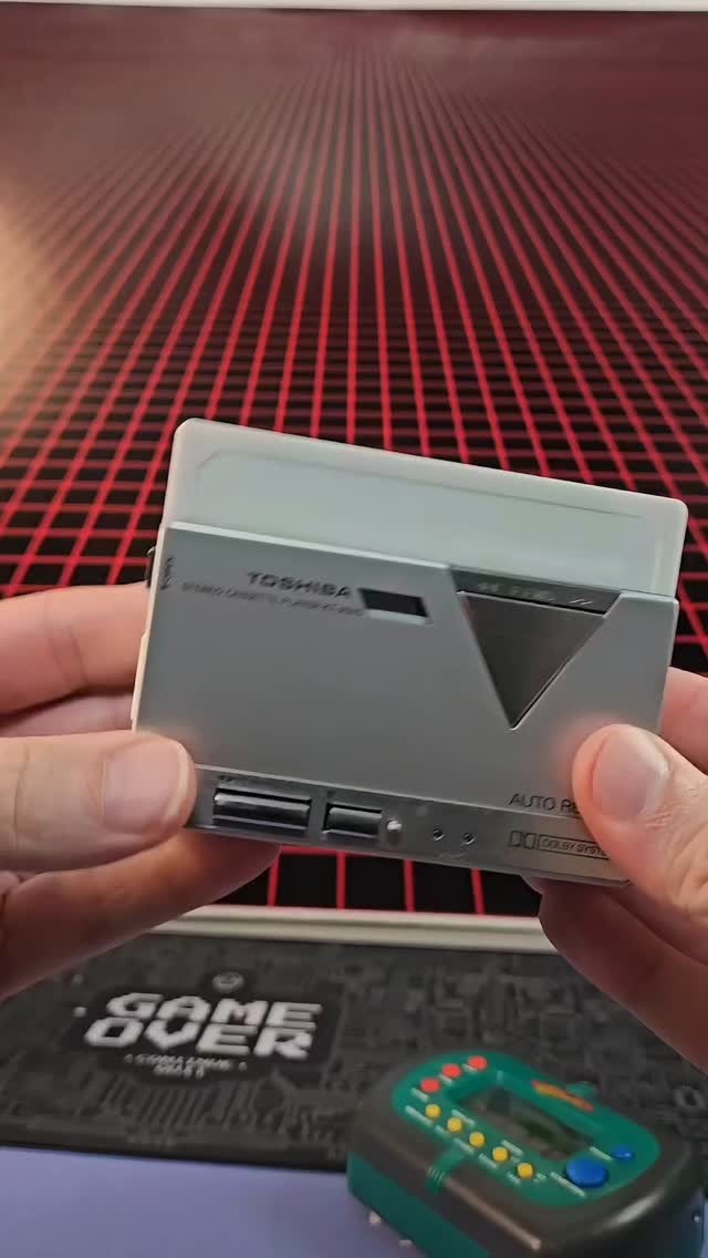 0707）SANYO JJ-P4 カセットプレーヤー 本体 Sanyo JJ-P4 (world`s