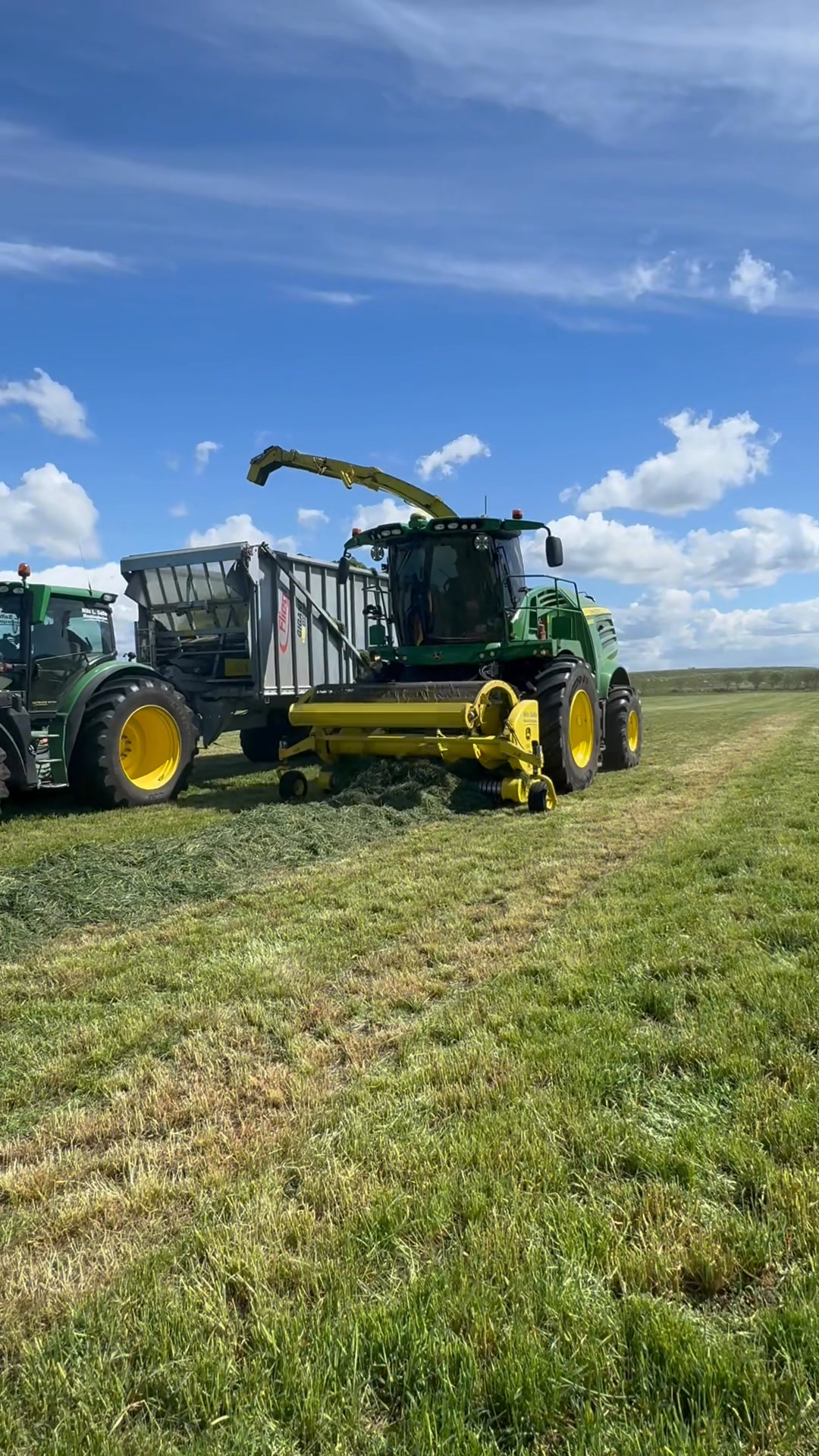 1 slått i fantastiske forhold🤩💪🏼🚜☀️ | Nils L Salte Maskinstasjon | Facebook