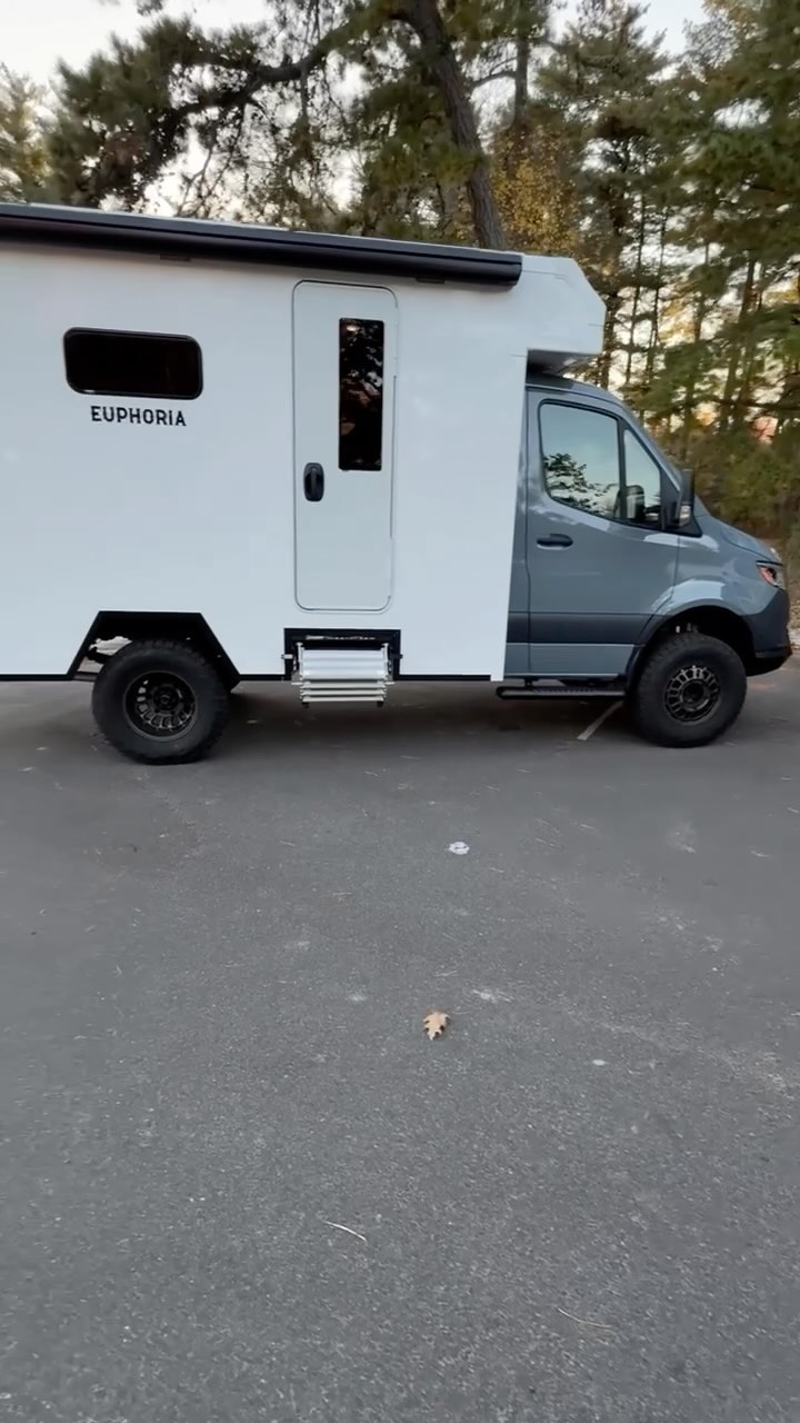 A beast of an RV. The Euphoria by Nomad RVs. #rvtour #sprintervanlife # ...