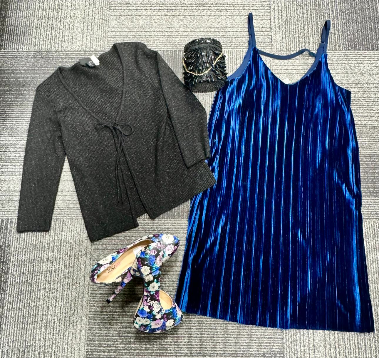 blue velvet dress accessories ✨ The perfect make the look. From shimmering sequins to timeless silhouettes, these styled picks are made to turn heads at every homecoming moment. 💙🖤 Which look is your favorite? 👇 Crafted in rich velvet