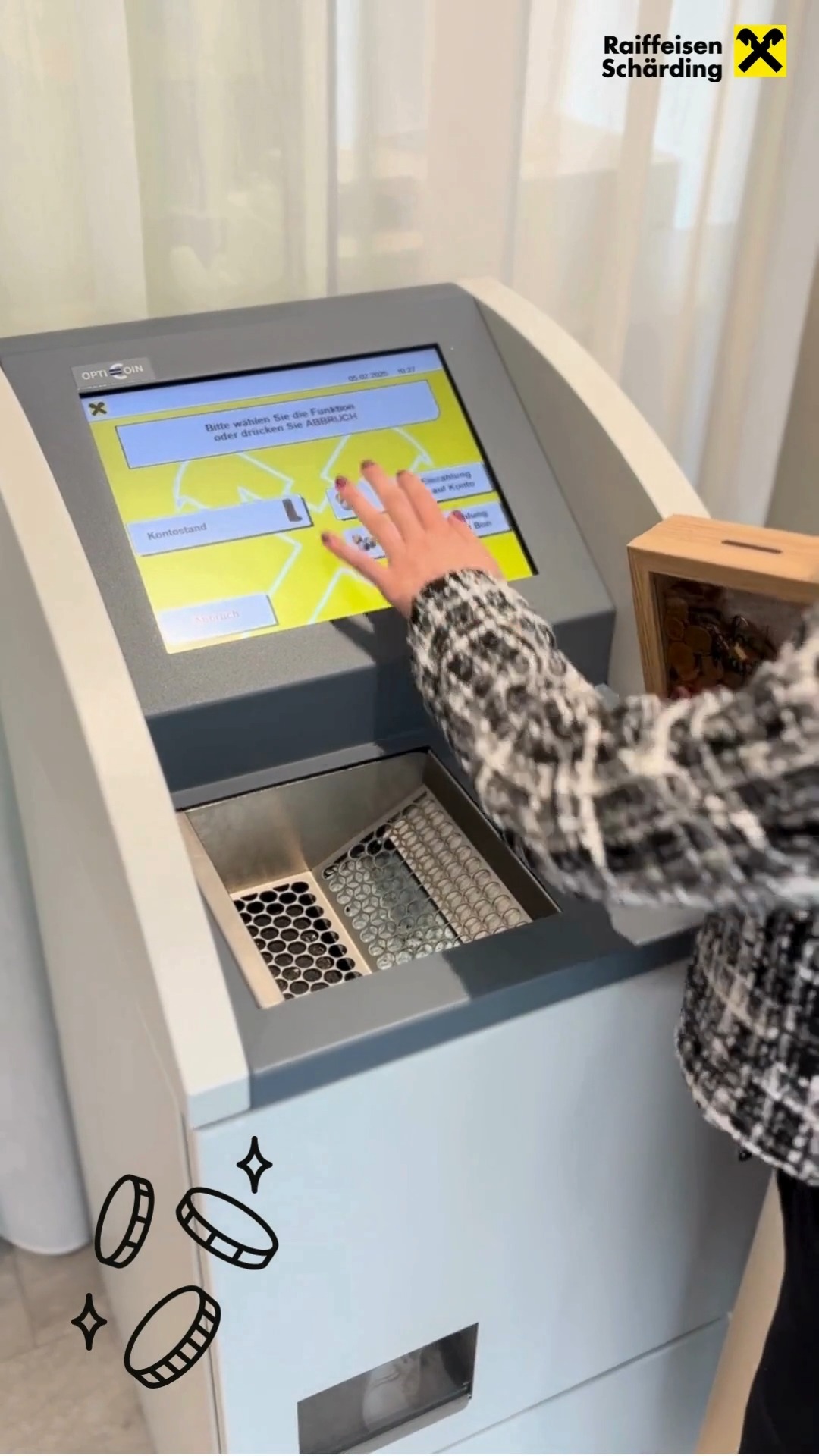 In der Raiffeisenbank Schärding steht unser praktischer SB-Münzzähler zur Verfügung. Einfach Bankomatkarte stecken, Münzen einwerfen und die Gutschrift wird direkt auf das Konto gebucht., ✨ Schnell.