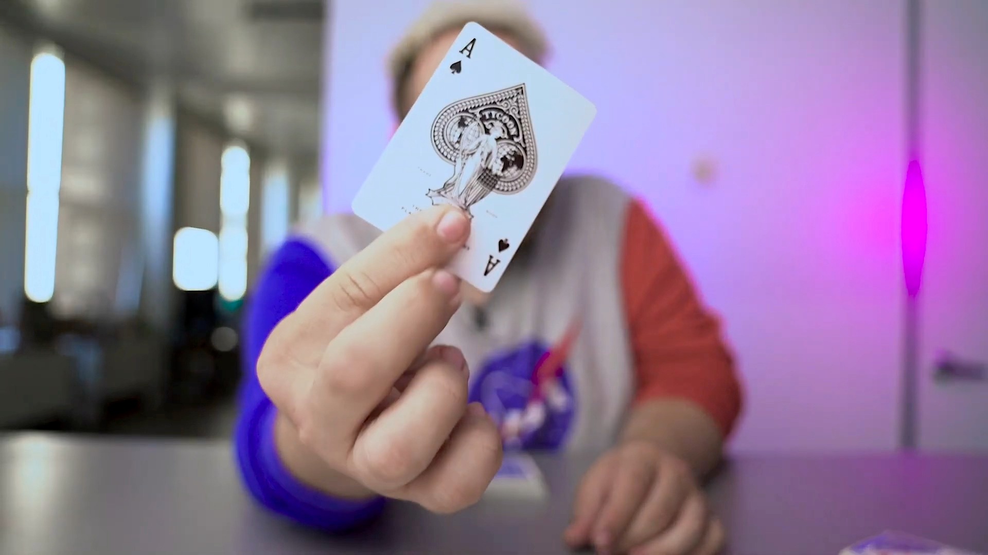 ♦️ LEARN THIS AMAZING CARD TRICK! ♠️ #howto #magictrick #cardtrick #diy ...